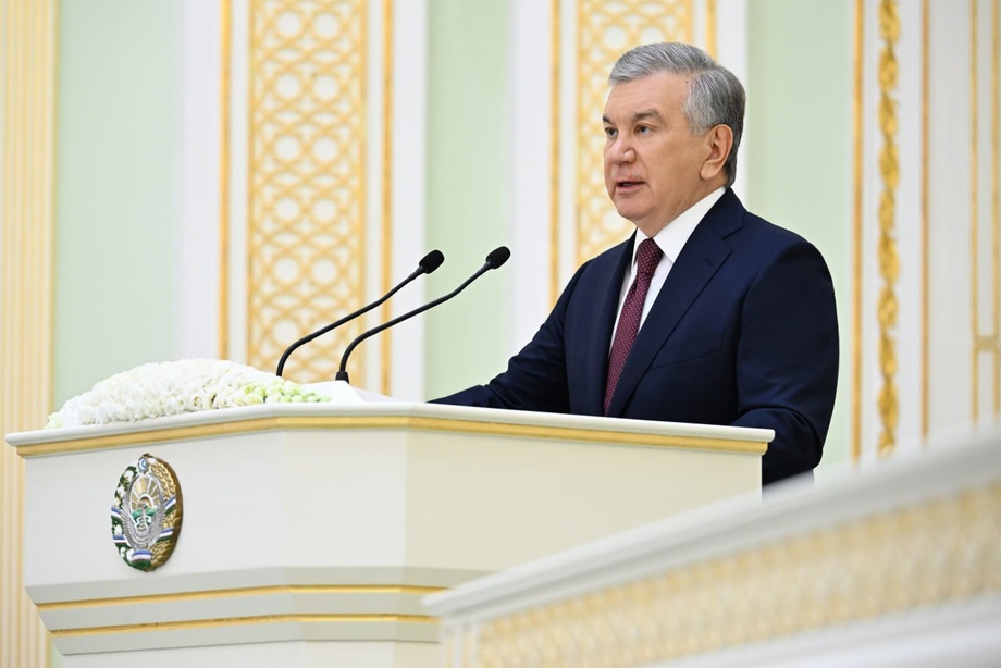 Шавкат Мирзиёев поздравил узбекистанцев с наступлением священного месяца Рамазан