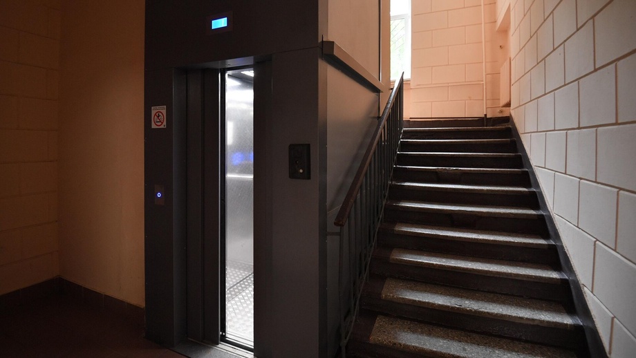 В хокимияте Янгихаётского района прокомментировали информацию о срыве лифта с девочкой внутри
