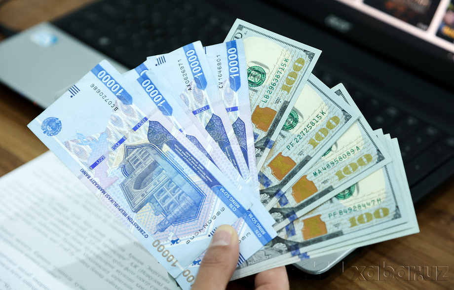 Dollar bir necha kunlik pasayishdan so‘ng yana ko‘tarildi