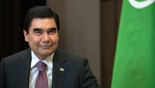 Gurbanguli Berdimuhamedov hayvonlar uchun mehmonxona qurdi va kuchuk bolasiga atab she’r yozdi (foto)
