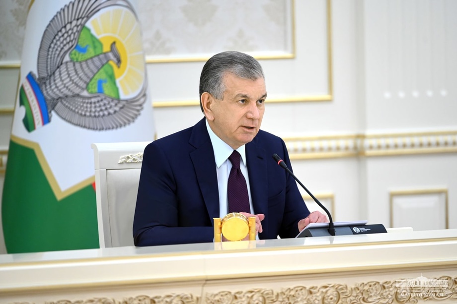 Shavkat Mirziyoyev pora olayotgan hokim yordamchilari haqida gapirdi