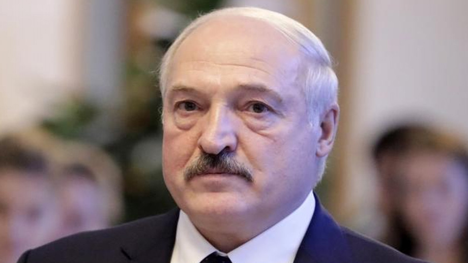 Лукашенко конституцияни ўзгартиришни таклиф қилди