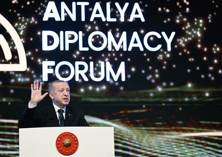 Дунёда ҳар дақиқада бир бола очликдан нобуд бўлмоқда – Эрдўғон