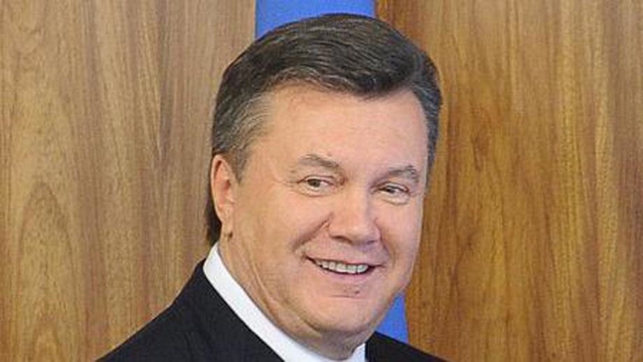 Киевский суд потребовал заменить адвоката Януковичу