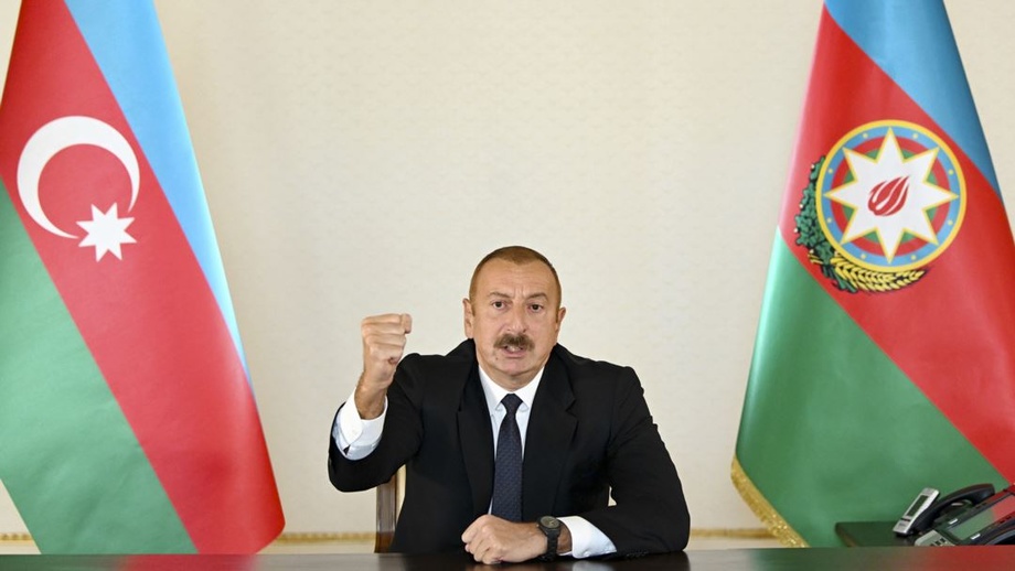 Алиев: Армения продолжает получать оружие из-за рубежа