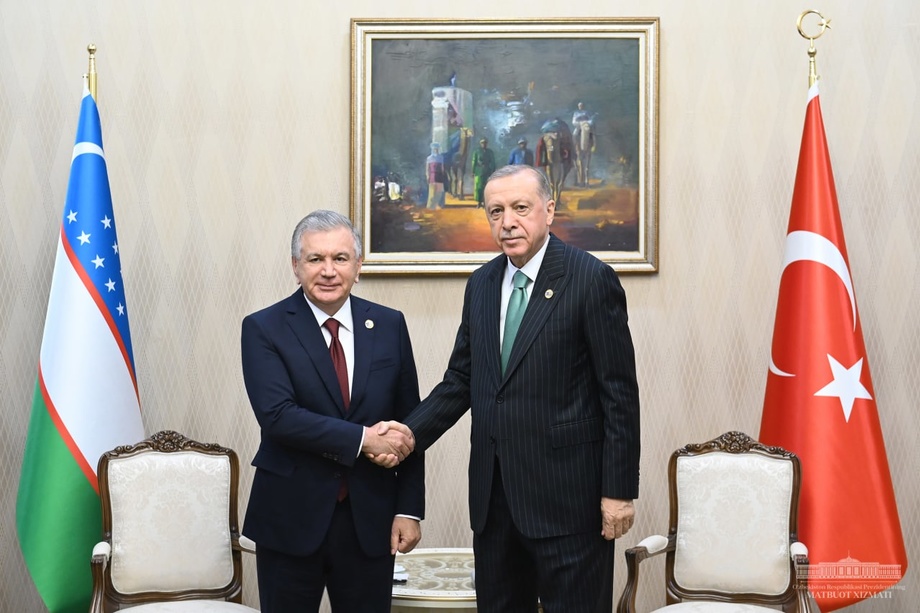 Ўзбекистон ва Туркия етакчилари учрашди