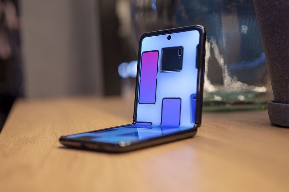 Google устанавливает минимальный ресурс для гибких смартфонов