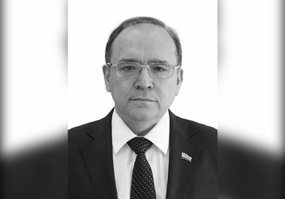 Сенатор Мир-Акбар Раҳмонқулов вафот этди