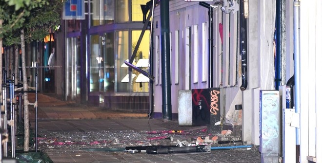 Взрыв прогремел возле продуктового магазина на юге Швеции