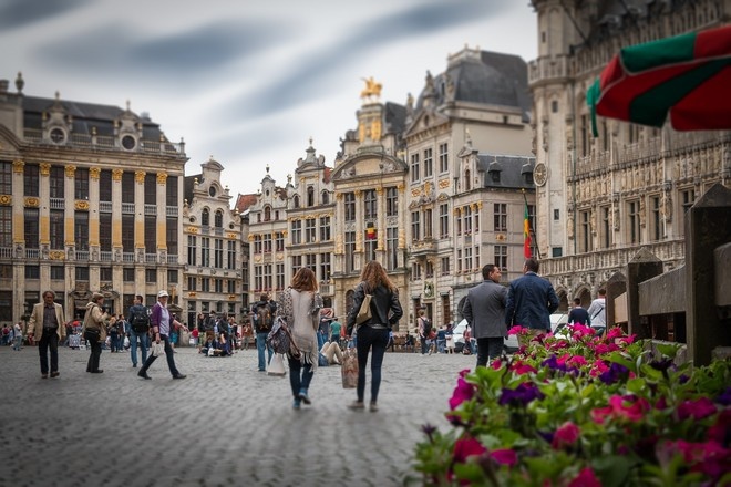 Бельгия запретила путешествия за границу до 1 марта