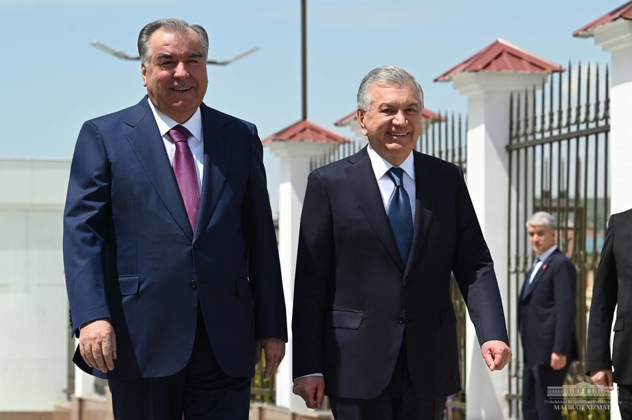 Мирзиёев и Рахмон торжественно открыли новое здание посольства Узбекистана в Душанбе (фото)