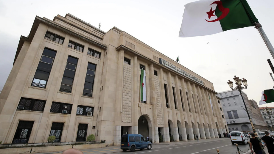 Жазоир мустамлакачилик сиёсати учун Франциядан компенсация ундирмоқчи