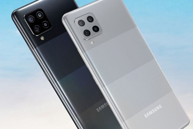 Samsung начала продажи нового смартфона с Индии