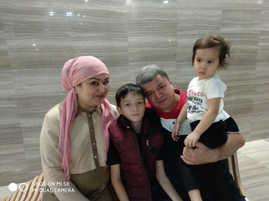 Ayolning jinsiy olatni qanday qilib sochini olish kerak Onamning dostlari onlayn porno