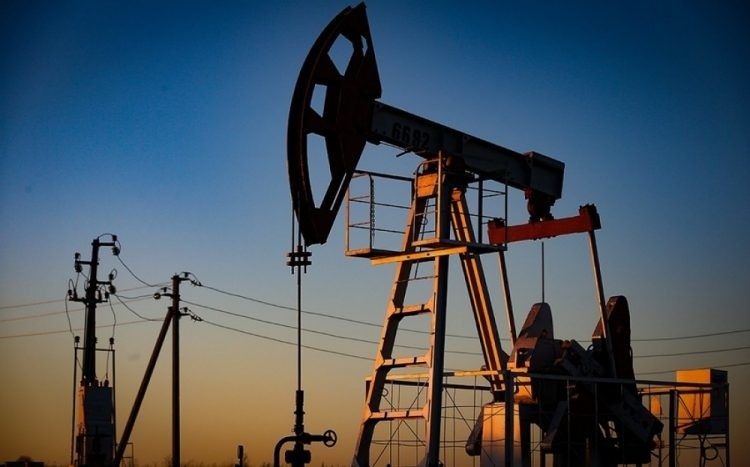 США нарастили запасы нефти