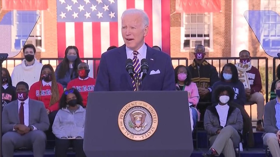 Байден снова назвал Камалу Харрис «президентом» США