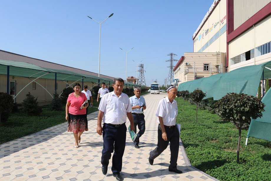 Yosh swingerlar jinsiy aloqa hd