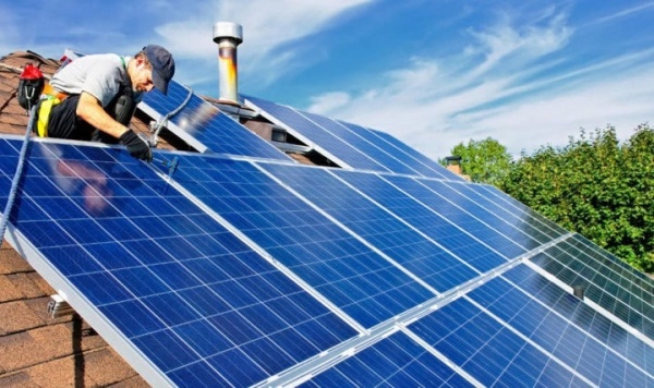 Производители и пользователи энергии из возобновляемых источников освобождаются от некоторых налогов