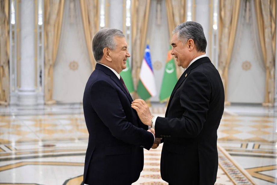 Шавкат Мирзиёев Ашхободда Гурбангули Бердимуҳаммедов билан учрашди