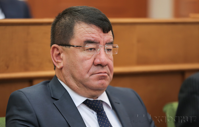 Сурхондарё вилояти ҳокими Тўра Боболовда коронавирус аниқланиб, Тошкентга олиб келингани маълум бўлди