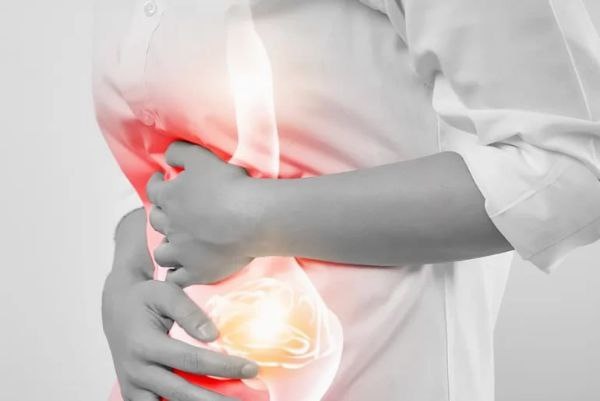 Қорин дам бўлиб, оғизда аччиқ таъм ёки сабабсиз чарчоқ кузатиляптими? Сабабини бошқа жойдан эмас, ўт пуфагидан изланг