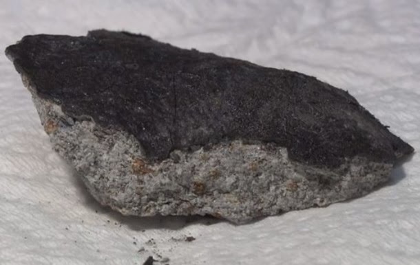 Yaponiyada uy tomiga 4,5 mlrd yillik meteorit quladi