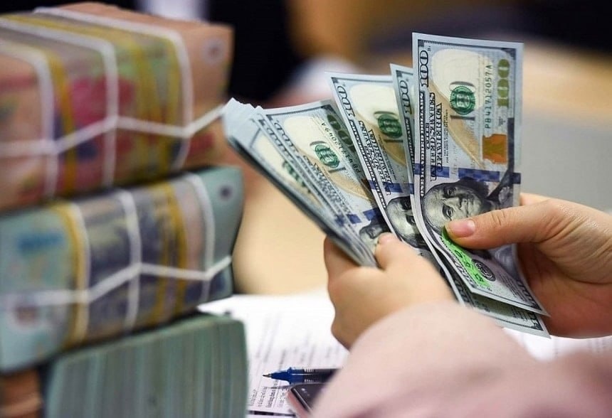 Курс доллара в Узбекистане снизился