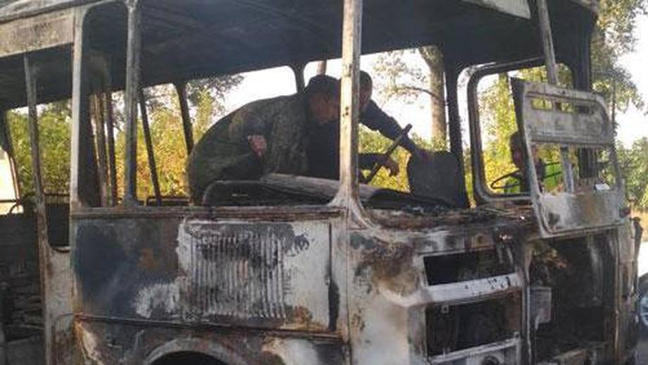 На Украине сгорел дотла перевозивший детей автобус (фото)