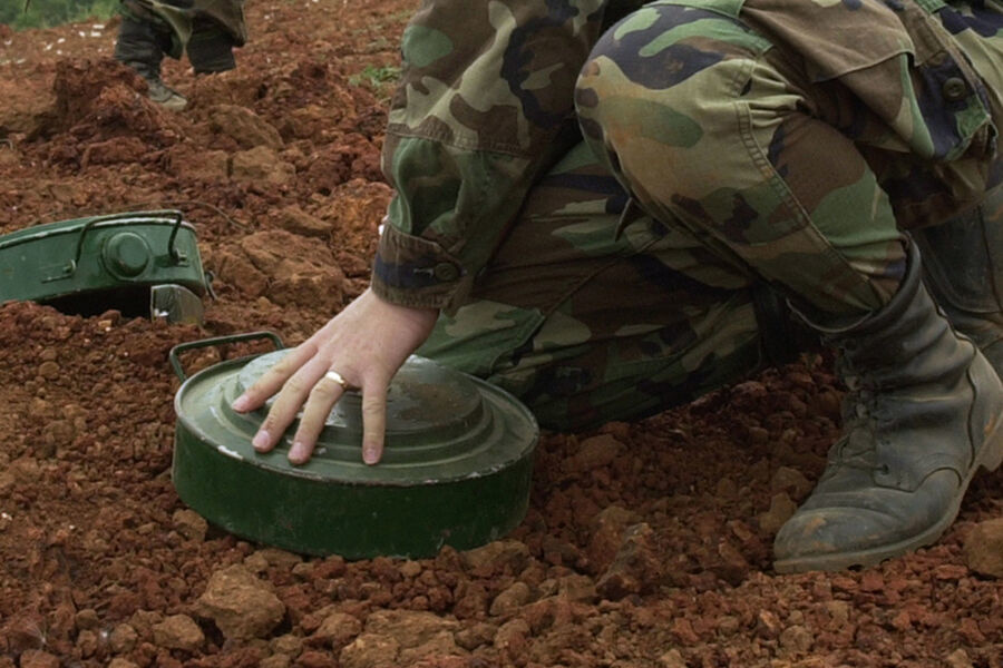 Финляндия энди пиёдаларга қарши миналарни қўллаши мумкин