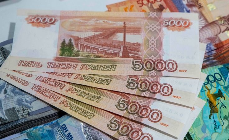 Рубл қадрсизланиб бормоқда