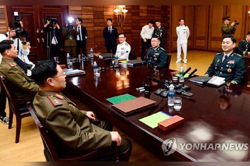 Сеул и Пхеньян проводят первые за 10 лет военные переговоры