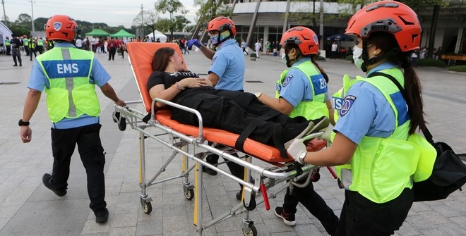 Жертвами землетрясения на Филиппинах стали восемь человек