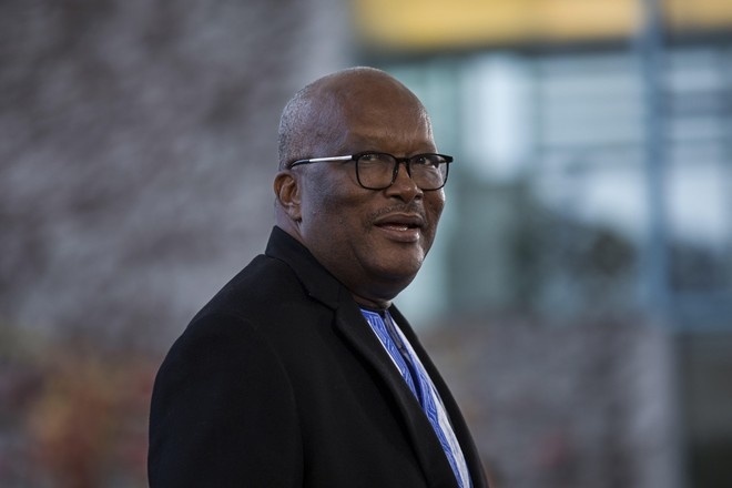 RFI: президента Буркина-Фасо задержали