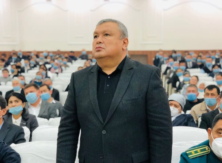 Syujetli rus pornosini tomosha qiling Ruhoniy bilan jinsiy aloqa