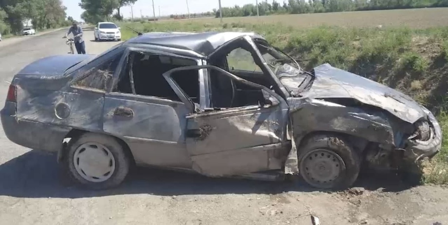 Водитель автомобиля Nexia сбил шестерых выпускников школы в Хорезме, четверо погибли