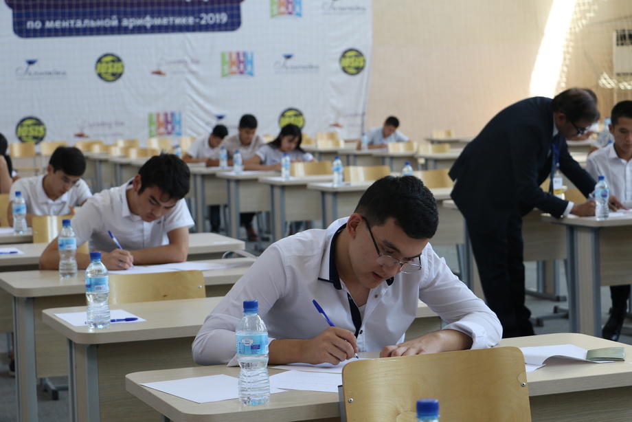 Toshkent shahridagi Amiti universitetiga kirish imtihonlari bo‘lib o‘tdi