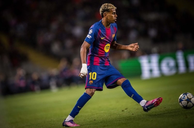 FourFourTwo дунёнинг энг яхши футболчиларини аниқлади, Ямал — биринчи