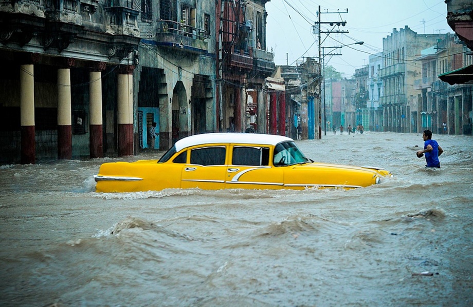 В Гаване ливни привели к жертвам и разрушениям