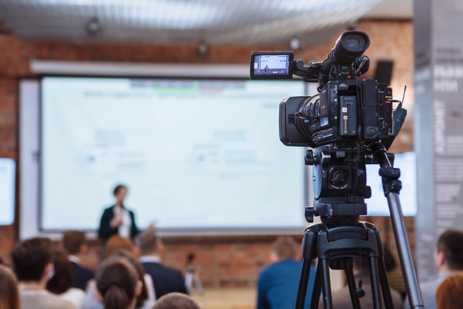 Axborot xizmatlari rahbarlarining ish samaradorligini baholash tartibi belgilanyapti