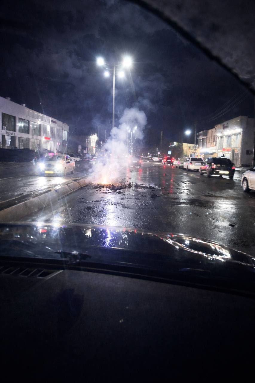 Хокимият назвал фото удара молнии в Фаришском районе созданным с помощью ИИ