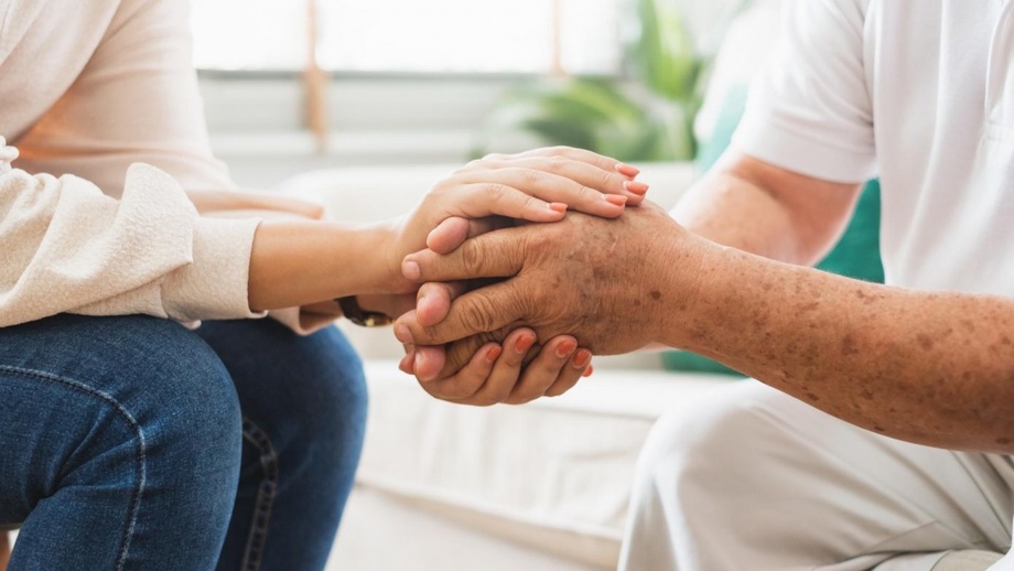 Альцгеймер билан оғриганлар учун қараб туриш хизмати кўрсатилади