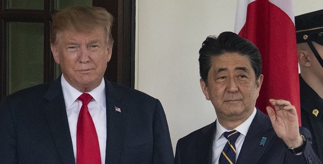 Трамп и Абэ в пятый раз сыграли в гольф