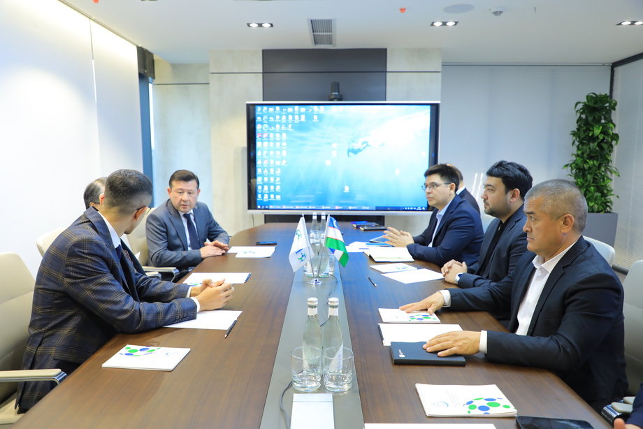 ITUнинг cтандартлаштириш бюроси директори билан SG-13 доирасида учрашув бўлиб ўтди