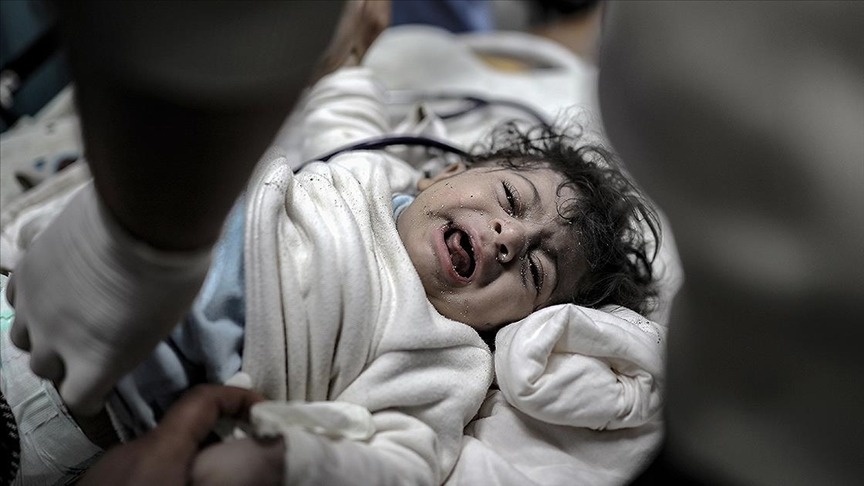 Израиль всю ночь атаковал сектор Газа: множество погибших и раненых