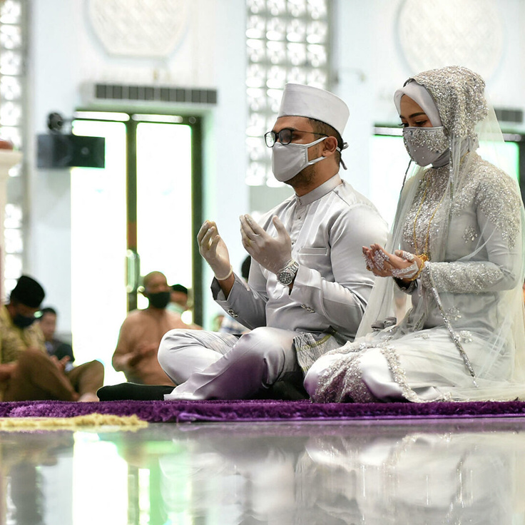 Men sizga porno tomosha qilishga ruxsat beraman Tsha va kuyovning porno video