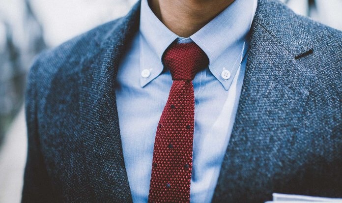 Қадри галстукдан паст таълим кимга керак?