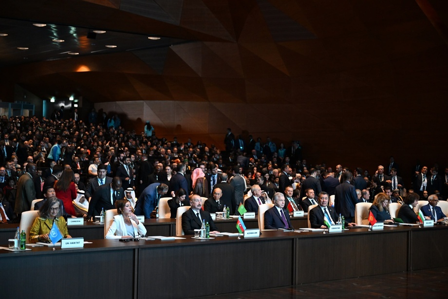 Shavkat Mirziyoyev Butunjahon urbanizatsiya forumining ochilishida ishtirok etdi