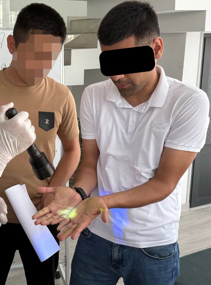 В Ташкенте и Фергане задержаны лица, обещавшие поездку в хадж за более чем 10 тысяч долларов