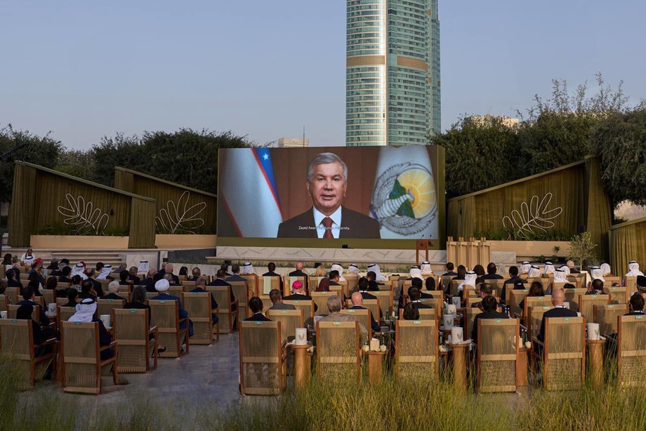 Ўзбекистон раҳбари Алиев ва Пашинянни нуфузли мукофот билан табриклади