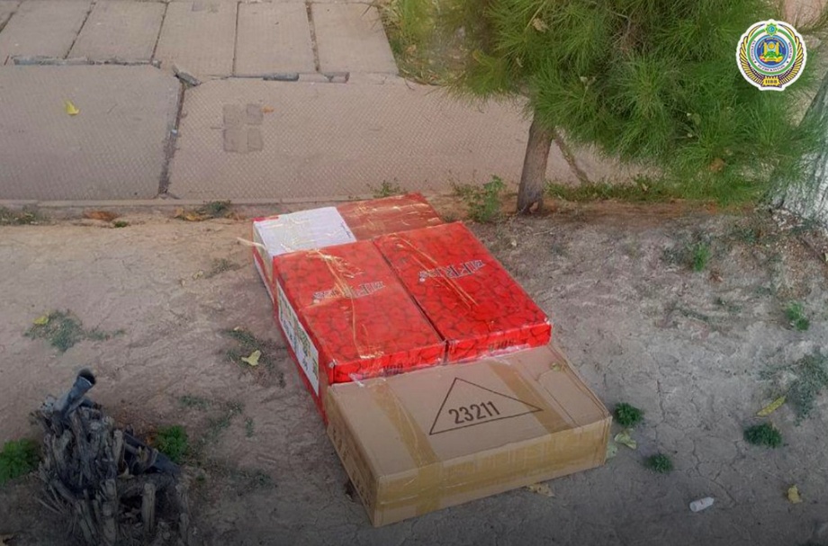 В Ташкенте сотрудник постовой службы обнаружил подозрительные коробки и вызвал тревогу